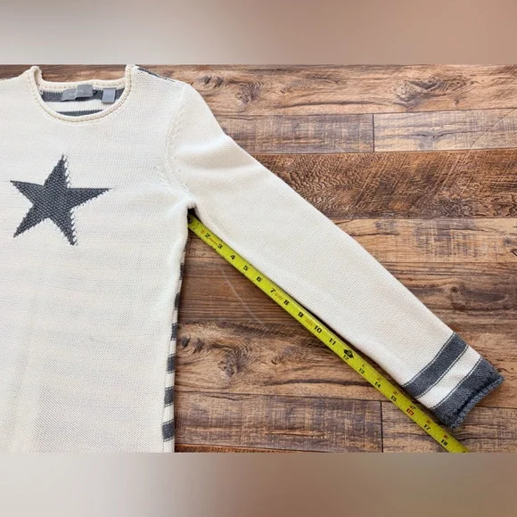 Liz Claiborne Long Sleeve Knit Pullover Sweater, Blue Star Design Women's Size M - Picture 8 of 16